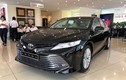 Toyota Camry tại Việt Nam giảm 40 triệu đồng "đấu" Vinfast Lux A2.0