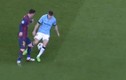 Messi gây bão thế giới với pha xỏ kim tuyệt đỉnh