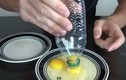 Mẹo tách lòng trứng cực nhanh