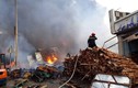 Đang cháy lớn công ty gỗ, thiêu rụi nhiều nhà gần cầu Đồng Nai