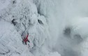 Người đầu tiên chinh phục thác Niagara trong băng tuyết 