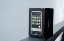 Chiêm ngưỡng iPhone đời đầu nguyên hộp giá 1.000 USD