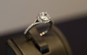 “Đột nhập” xưởng sản xuất nhẫn kim cương siêu đắt đỏ
