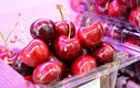 Cherry, việt quất, cua hoàng đế...giá rẻ tranh nhau “đổ bộ” chợ Việt