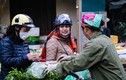 Rau xanh tăng giá gấp 2-3 lần, sả gừng "cháy" hàng ở Hà Nội