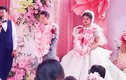 Em trai kết hôn được 8 chị gái tặng vòng hoa tiền mặt