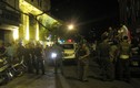 Đột kích quán bar, đưa 120 người về đồn công an