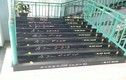Trường ở Đồng Nai dán công thức lên cầu thang để học sinh ôn bài
