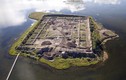 Khám phá pháo đài nghìn tuổi nổi lên giữa hồ nước ở Siberia