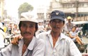 Thổn thức hình ảnh đặc biệt về Việt Nam 20 năm trước