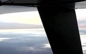Đoạn video ghi lại cảnh UAV Nga chạm trán tên lửa nghi của Ukraine