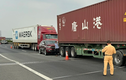 Va chạm liên hoàn trên cao tốc TPHCM - Trung Lương, xe 7 chỗ mắc kẹt 