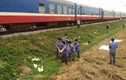 Nam Định: Cố băng xe máy qua đường sắt, ba bác cháu bị tàu tông chết