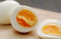 Video: Ăn trứng gà theo cách này, hại chẳng khác nào mắc ung thư
