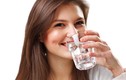 Video: 4 thói quen uống nước đang bào mòn thận mỗi ngày