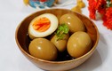 Video: Làm trứng ngâm nước tương kiểu Hàn Quốc ăn mãi không ngán