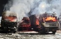 Đồng Nai: Cháy 3 xe đầu kéo trong đêm, một tài xế tử vong