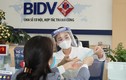 Song hành cùng BIDV: Miễn nhiều loại phí cho người mất việc vì COVID-19