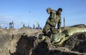 Xem lính Ukraine biến bãi biển Mariupol thành chiến hào