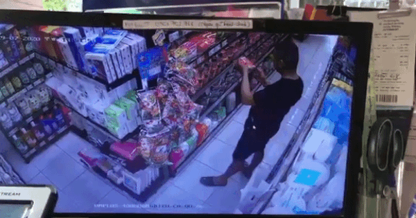 Video: Người đàn ông vào siêu thị ở Đà Nẵng bôi nước bọt vào nhiều sản phẩm