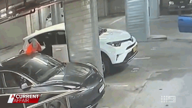 Video: Nữ tài xế dùng “chiêu độc” dọa tên trộm ô tô chạy mất dép