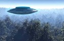 Phát hiện 1 đám UFO “lẽo đẽo” bám theo đuôi máy bay 