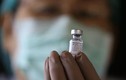 Thái Lan sắp thử nghiệm hai loại vắc xin COVID-19 dạng xịt mũi
