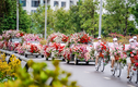 Đường phố Hà Nội bất ngờ ngập hoa trong ngày Valentine