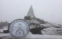 Tuyết rơi phủ trắng Fansipan, netizen lên lịch check in còn kịp