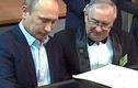 Xem Tổng thống Putin ngẫu hứng chơi piano