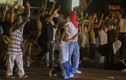 Cận cảnh cuộc biểu tình “nóng hầm hập” ở Ferguson