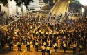 Người biểu tình Hồng Kông “lồng lộn” vì cảnh sát đánh người