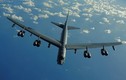   Mỹ đem B-52 bay gần các đảo nhân tạo ở Biển Đông