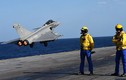 Ảnh máy bay Pháp xuất kích từ tàu sân bay đánh IS