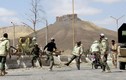 Thích thú hình ảnh lính Syria chơi bóng ở Palmyra