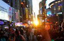 Kinh ngạc hiện tượng Manhattanhenge ở New York