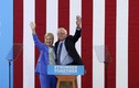 Ứng viên Bernie Sanders tuyên bố ủng hộ bà Hillary Clinton