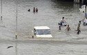Những hình ảnh lũ lụt hãi hùng ở Ấn Độ