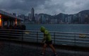Loạt ảnh Hong Kong trước thềm siêu bão Haima 