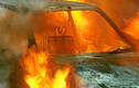 Video: “Truyền thống” kỳ quặc đốt ô tô ngay đầu Năm mới ở Pháp