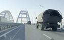 Video: Video đoàn xe quân sự chở vũ khí Nga dài hàng km tiến về Crimea