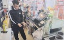 Hà Nội: Thanh niên cầm dao cướp 4 cửa hàng tiện lợi lúc rạng sáng