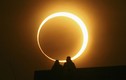 Cận cảnh nhật thực “vòng tròn lửa” hiếm gặp trên bầu trời Bắc Mỹ