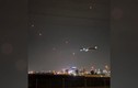 Máy bay chở khách vượt mưa rocket giữa bầu trời đêm từ Gaza