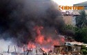 Hàng loạt nhà ổ chuột cháy dữ dội giữa Thủ đô