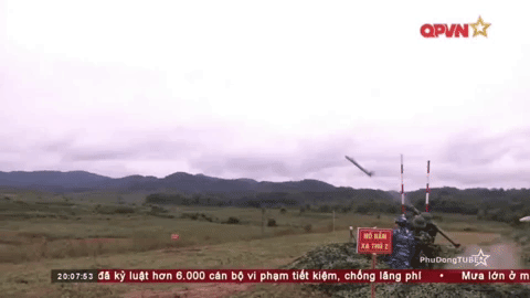 Mục kích tên lửa A72 Việt Nam diễn tập phòng không tầm thấp