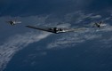 Cận cảnh "song sát" B-2 và F-22 của Mỹ lên đường đến châu Á