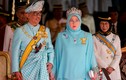 Vua mới của Malaysia thích polo, bóng đá