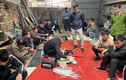 40 cảnh sát đột kích sới bạc trong xưởng cơ khí ở Hà Nội
