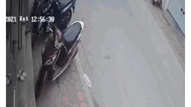 Clip: Người đàn ông trộm IC xe máy chỉ trong 4 giây